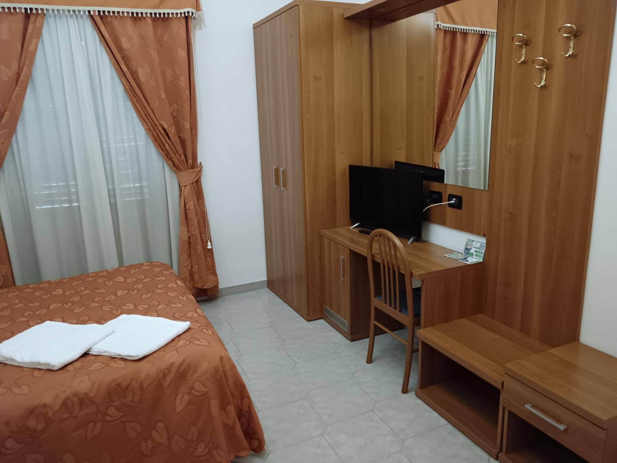 Privato Simone